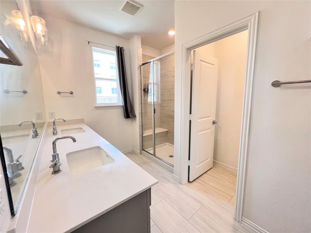 Station Ph 1 - Residential Lease