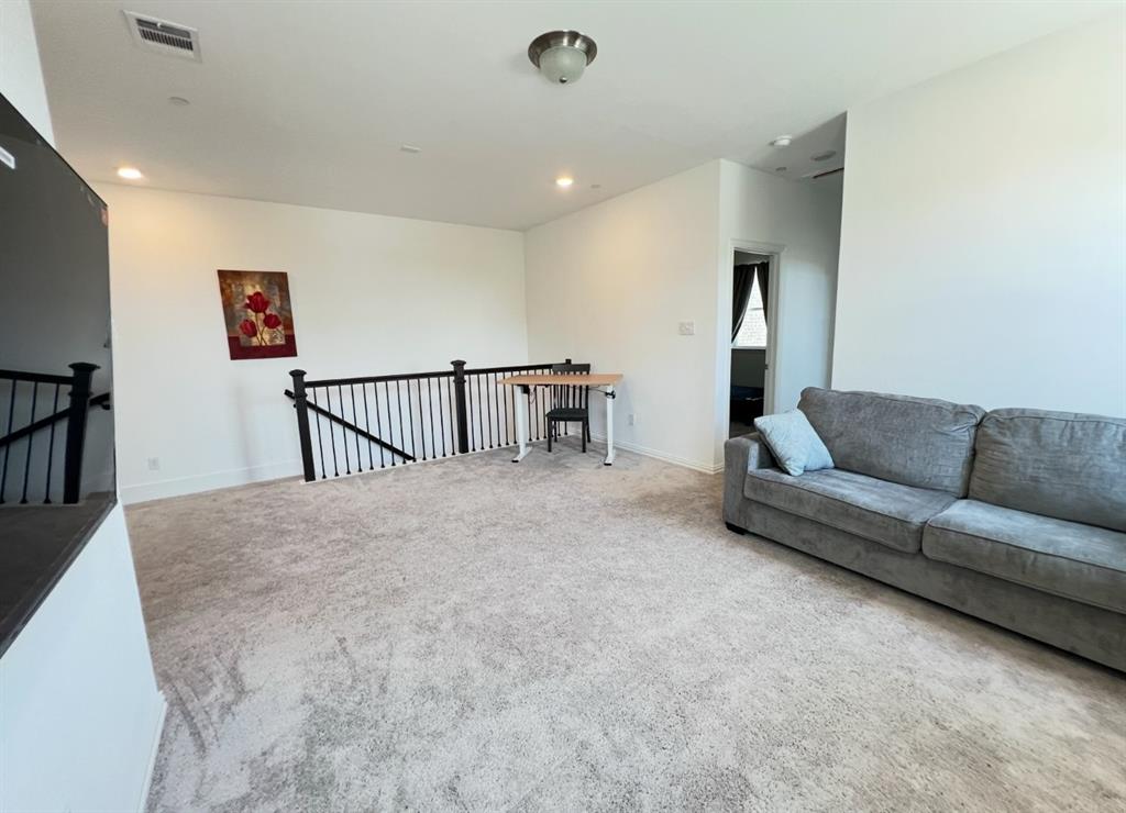 Station Ph 1 - Residential Lease