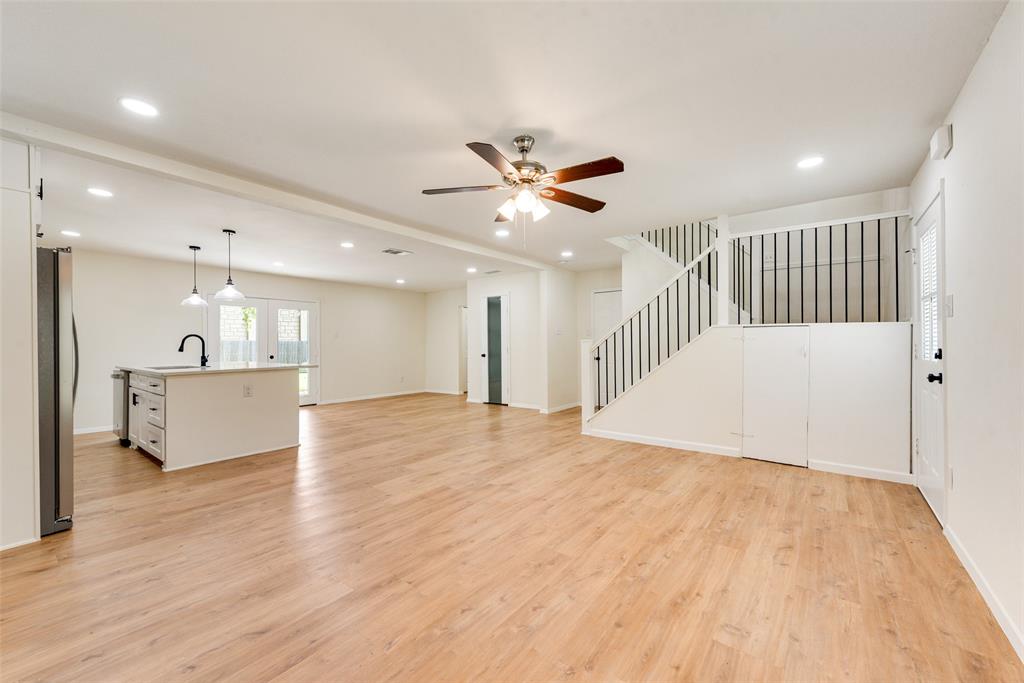 7 Crooked Creek Court