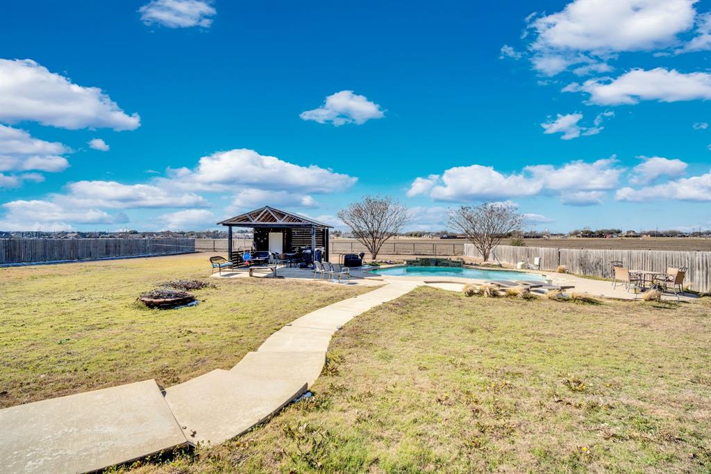 LA VISTA ESTS PH2 .762 AC - Residential