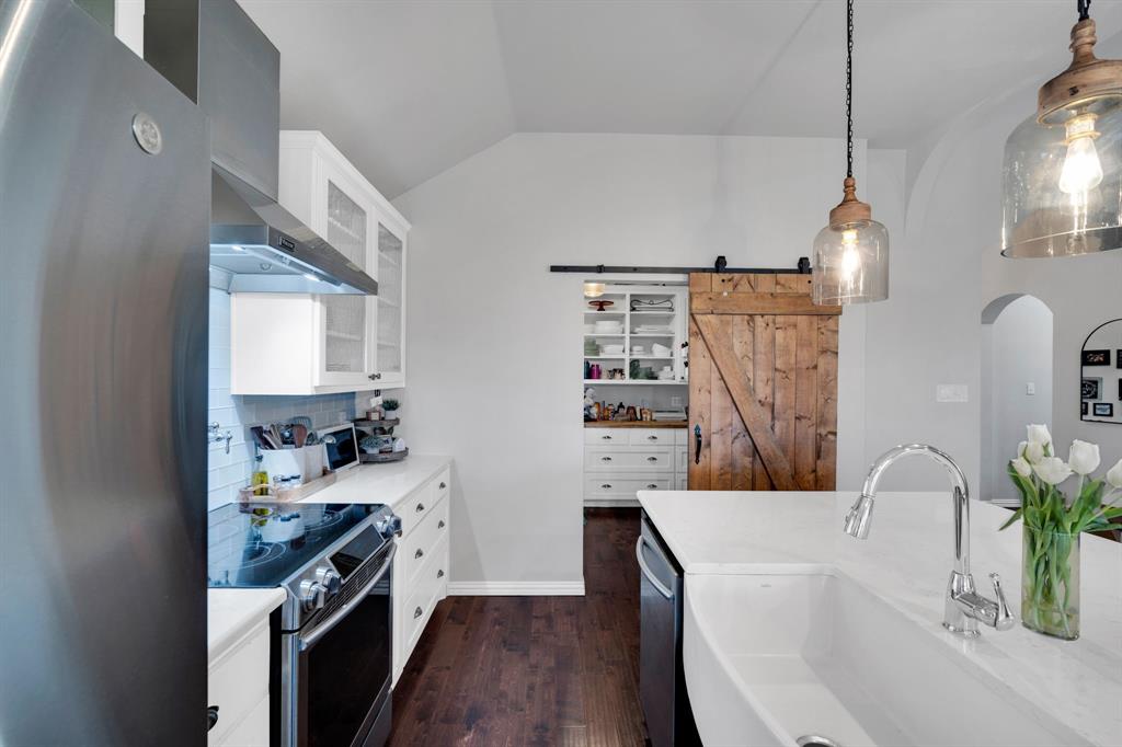 LA VISTA ESTS PH2 .762 AC - Residential