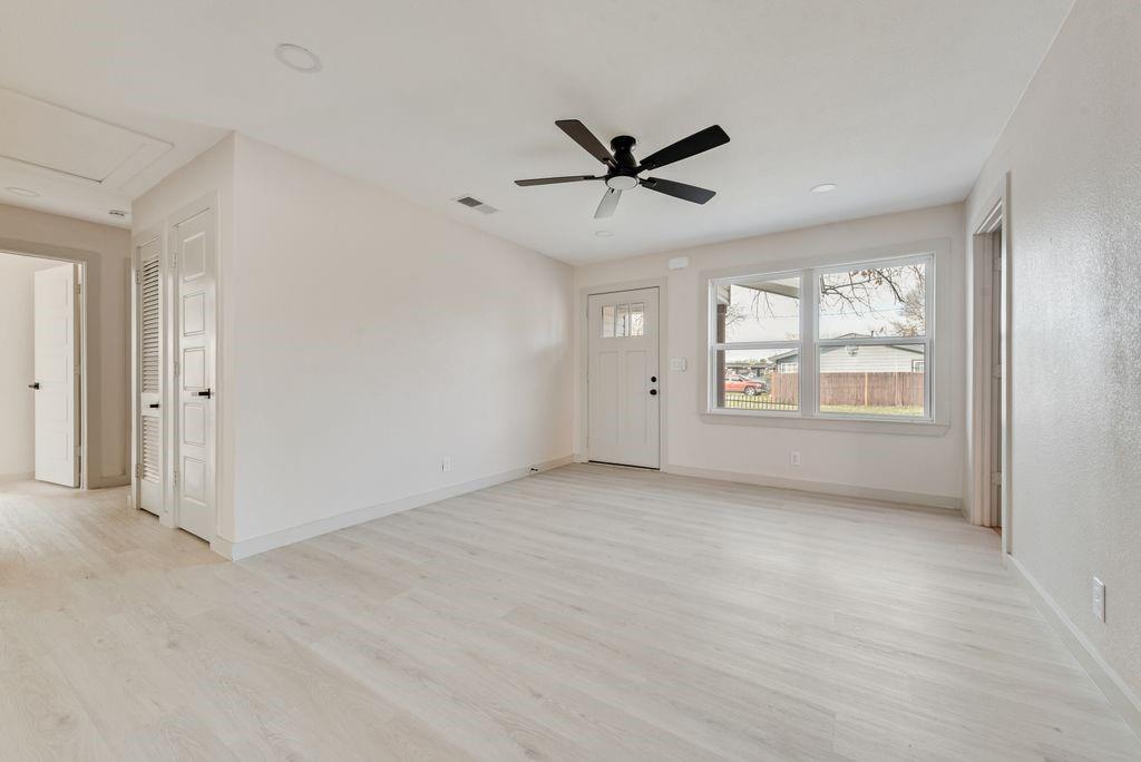 4313 Eastover Avenue