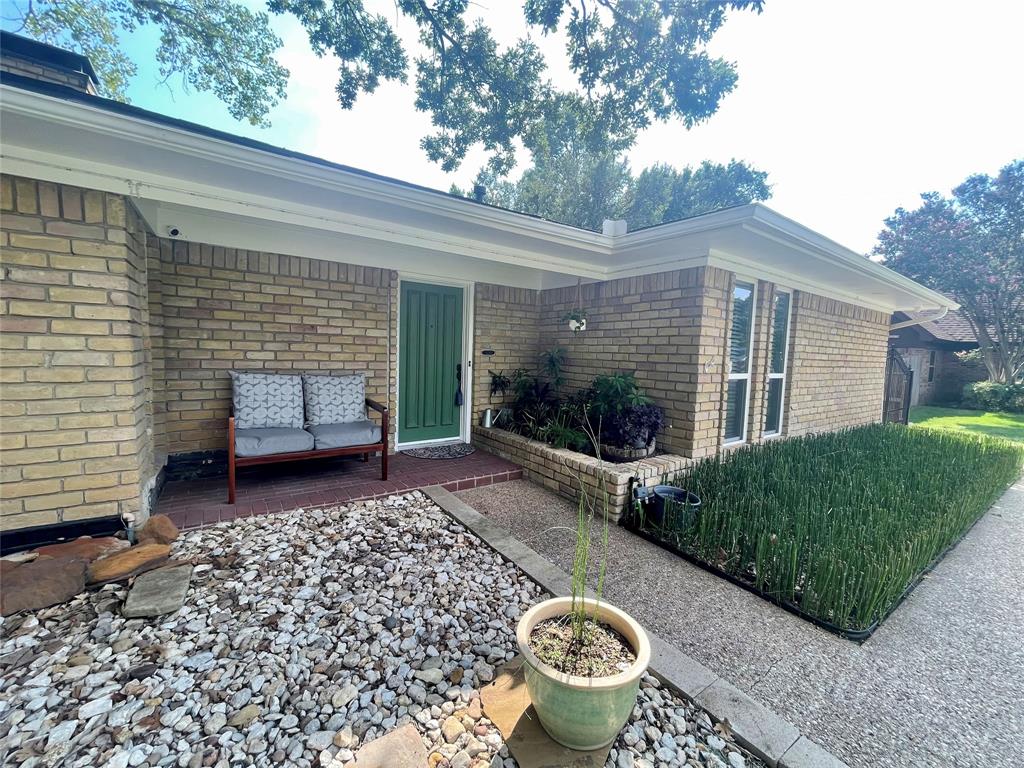 2400 W Sanford Street