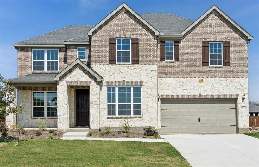 NEW CONSTRUCTION: Beautiful two-story home available at Wellington in Fort Worth. The Oak Grove Plan, spanning 3,884 sf.  4 BR + 3.5 BA. Soaring Ceiling at Entry + Open floorplan layout perfect for entertaining and creating a connected home environment + High-end kitchen with premium finishes and upgraded stainless steel appliances + Expansive gathering room bathed in natural sunlight + Inviting Game Room perfect for additional entertaining + Owner's suite bath with a luxurious walk-in shower + Sleek LVP Flooring + Stylish quartz countertops. A wonderful home for a growing family or for those who enjoy entertaining. Available for move-in August 2025!