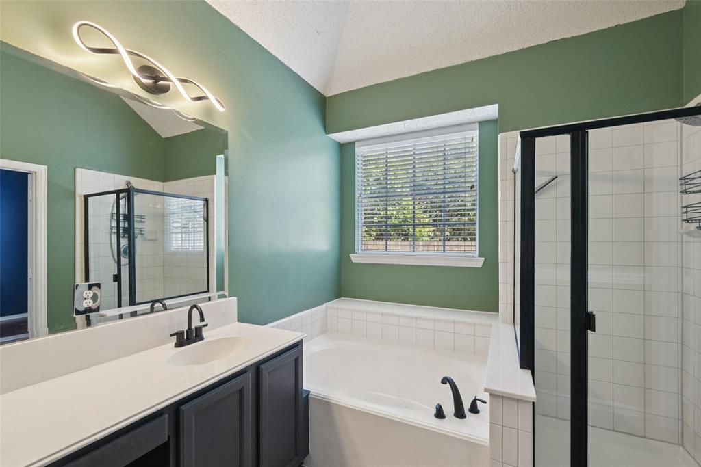 Lewisville, Texas 75077, United States, 3 Bedrooms Bedrooms, ,2 BathroomsBathrooms,Residential,Active,239345