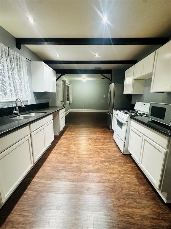 Casa View Heights 18 02 - Residential Lease