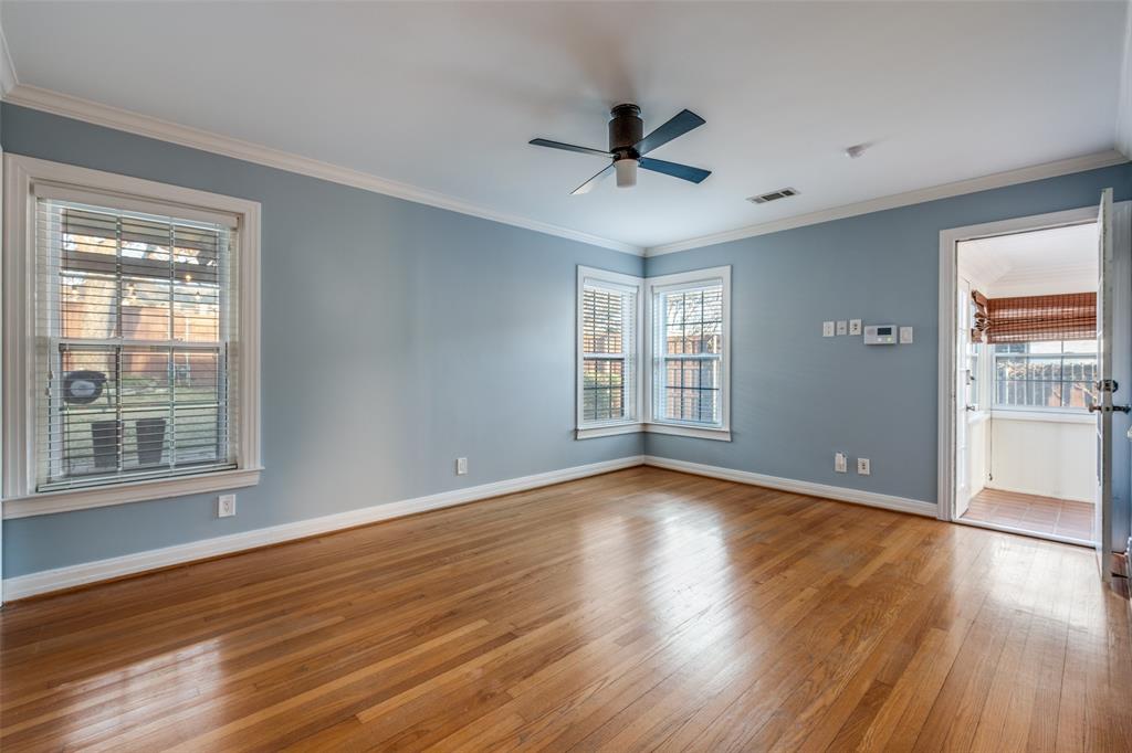 Hollywood 01 Instl - Residential