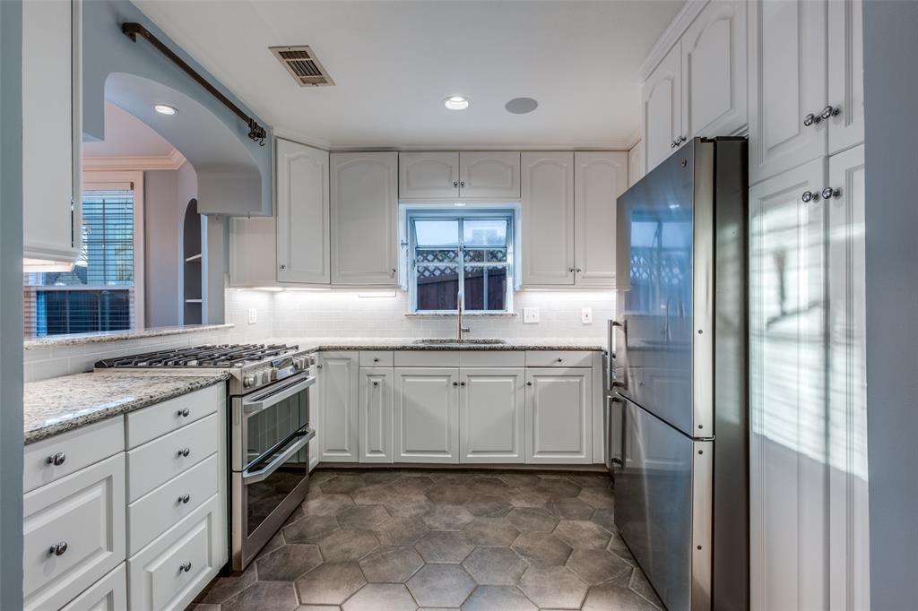 Hollywood 01 Instl - Residential