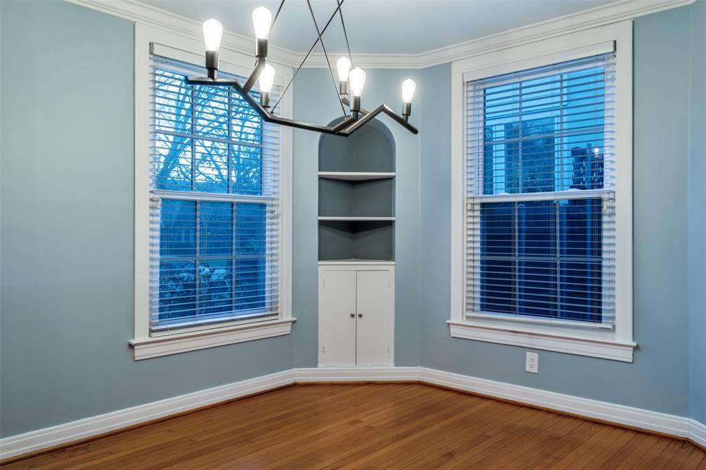 Hollywood 01 Instl - Residential