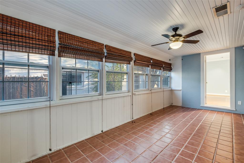 Hollywood 01 Instl - Residential