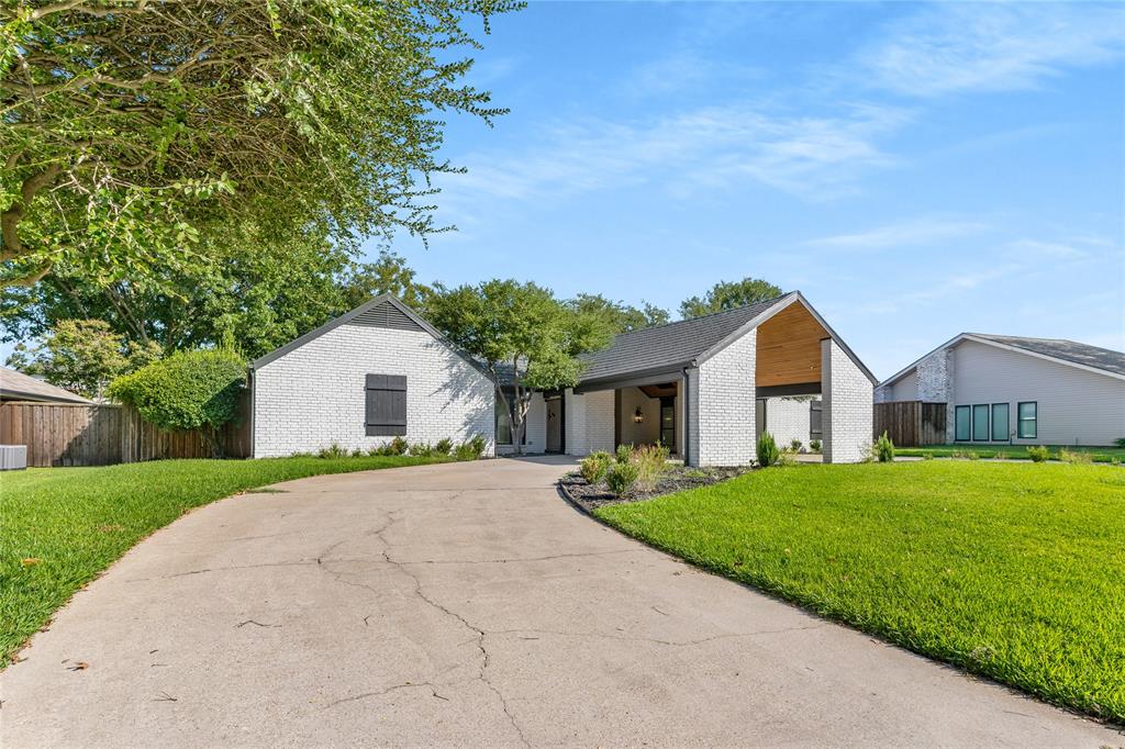 6611 Harvest Glen Drive