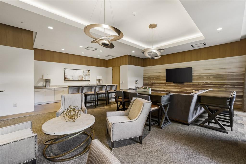 M Central Residences Condo - Residential