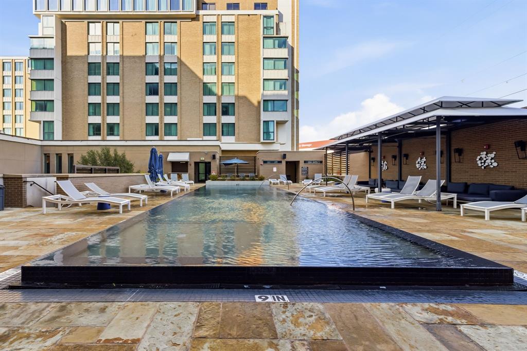 M Central Residences Condo - Residential