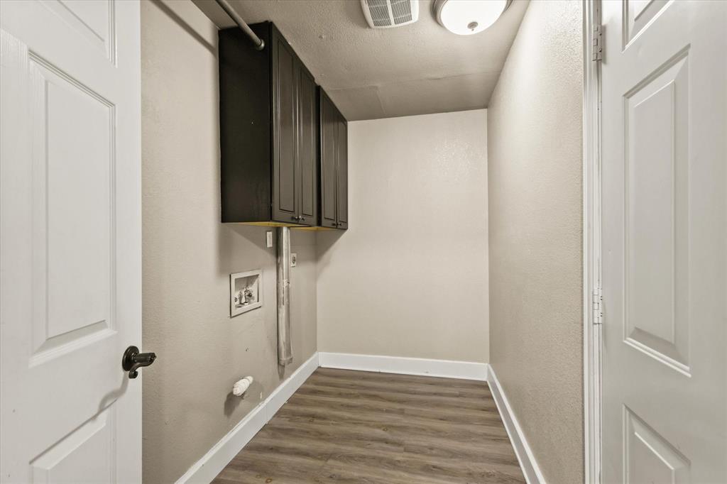 5409 Kings Manor Drive