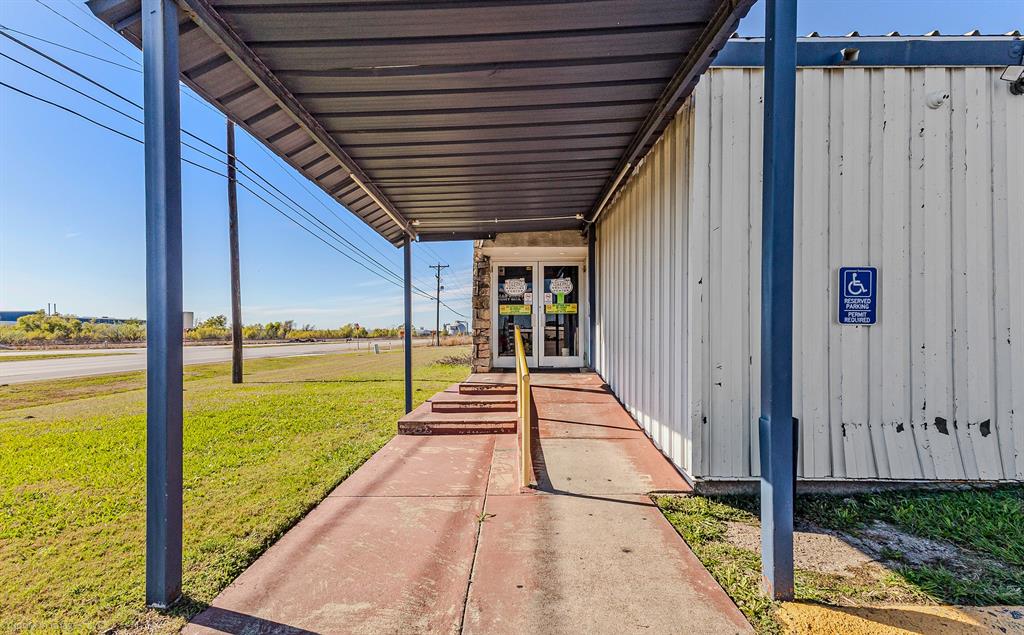 Traylor 2 - Commercial Sale