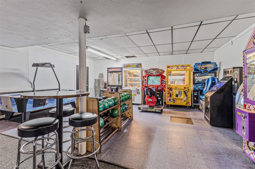 Traylor 2 - Commercial Sale