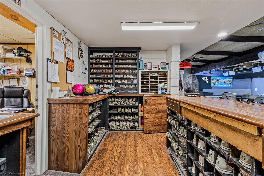 Traylor 2 - Commercial Sale