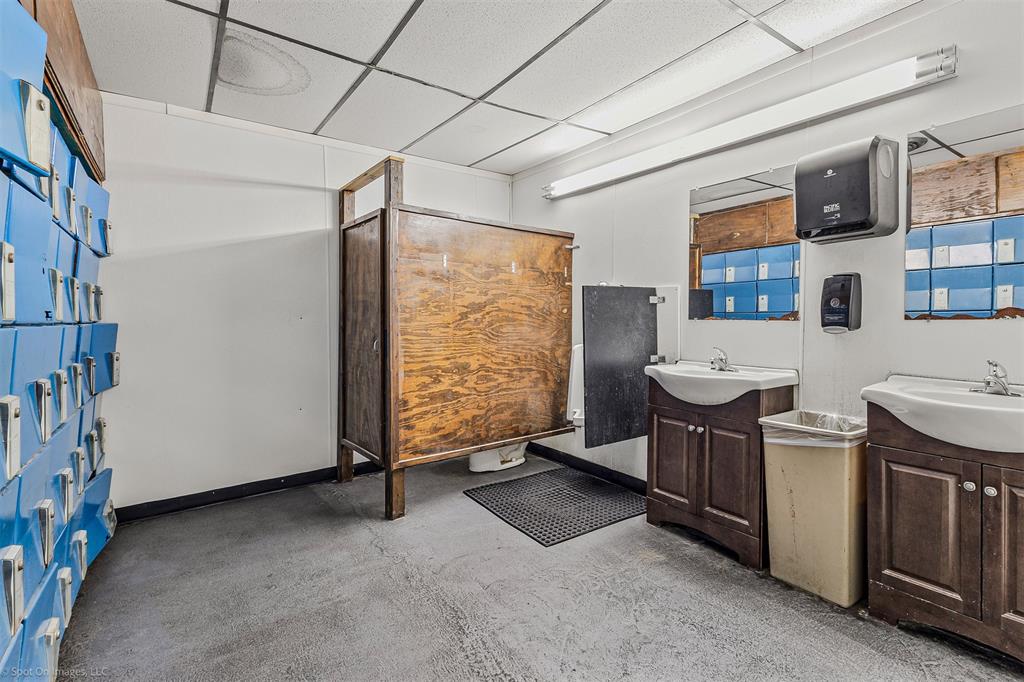 Traylor 2 - Commercial Sale