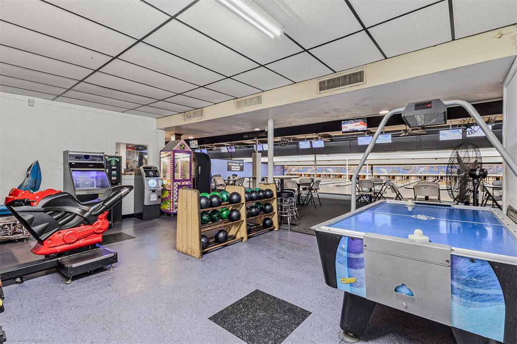 Traylor 2 - Commercial Sale