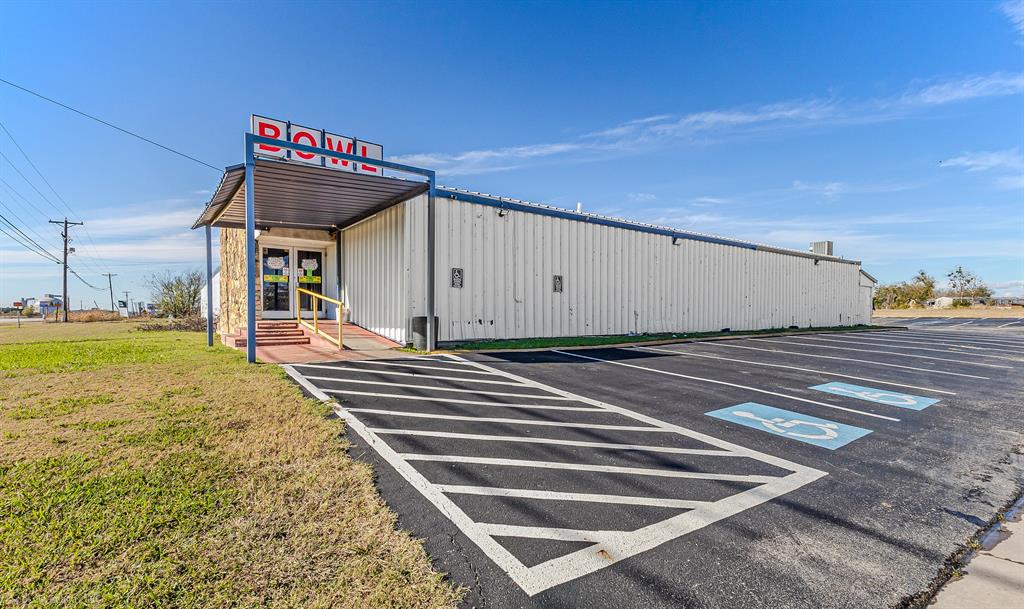 Traylor 2 - Commercial Sale