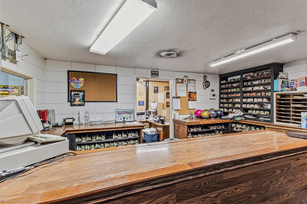 Traylor 2 - Commercial Sale