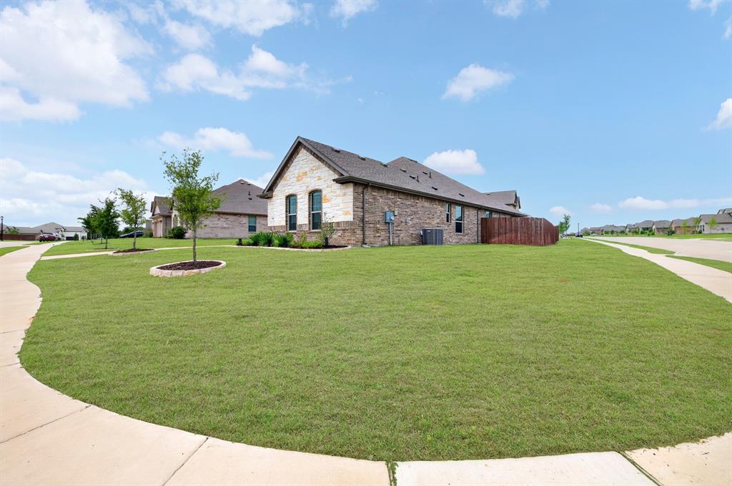 829 Poppie Lane