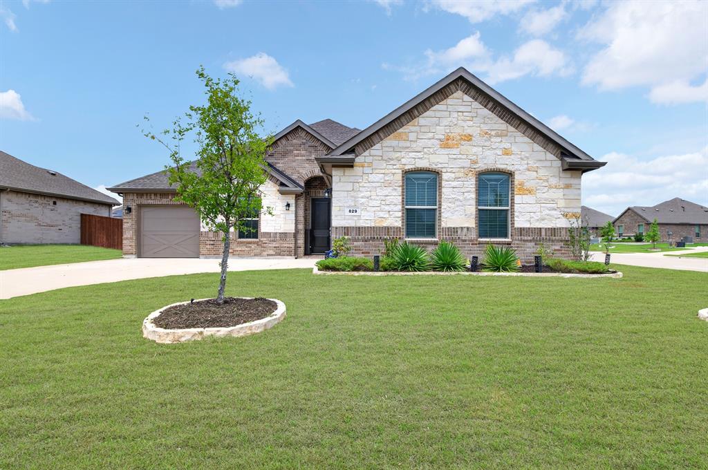 829 Poppie Lane