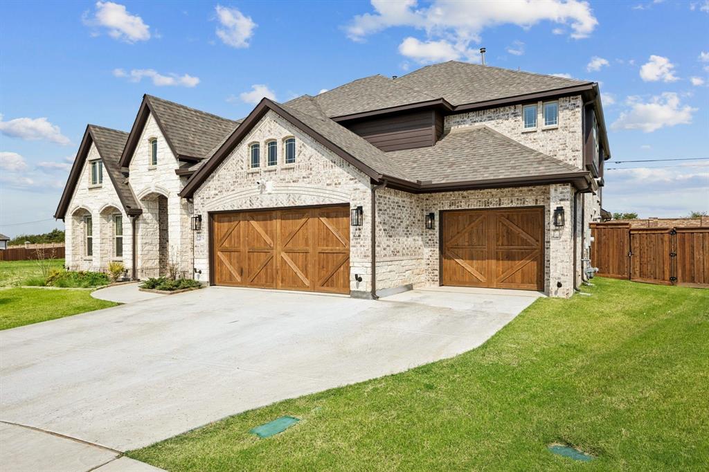 2219 Desmond Drive