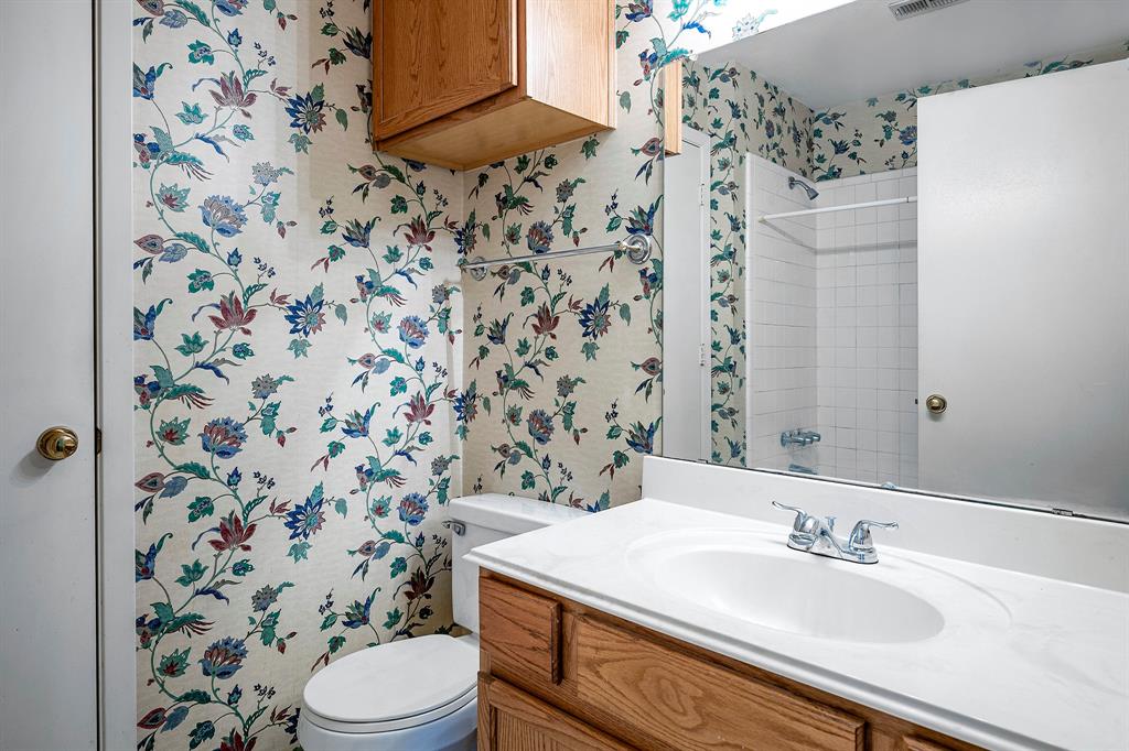 Holly Park Condo - Residential