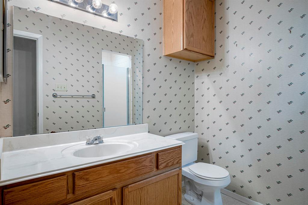 Holly Park Condo - Residential