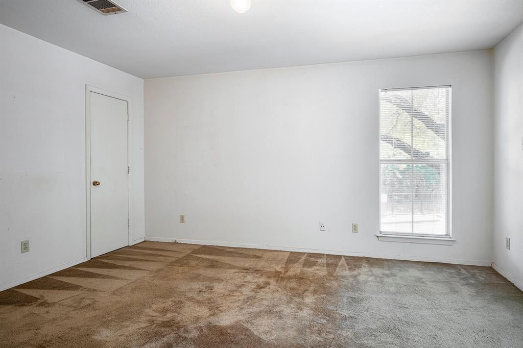 Holly Park Condo - Residential