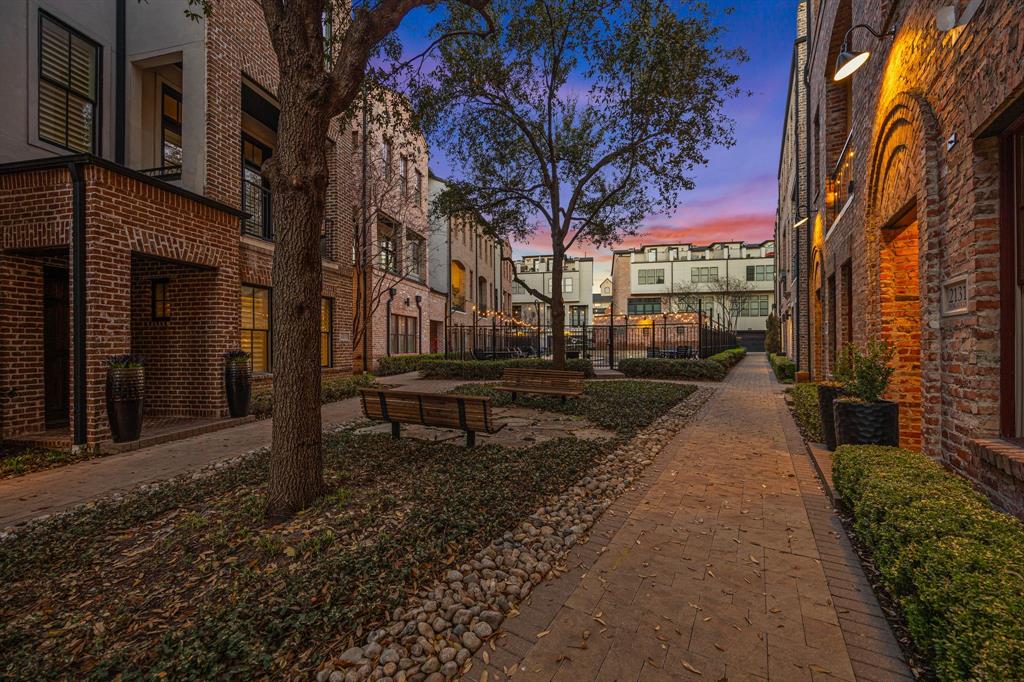 INTOWN HOMES AT FARMER'S MARKET - Residential