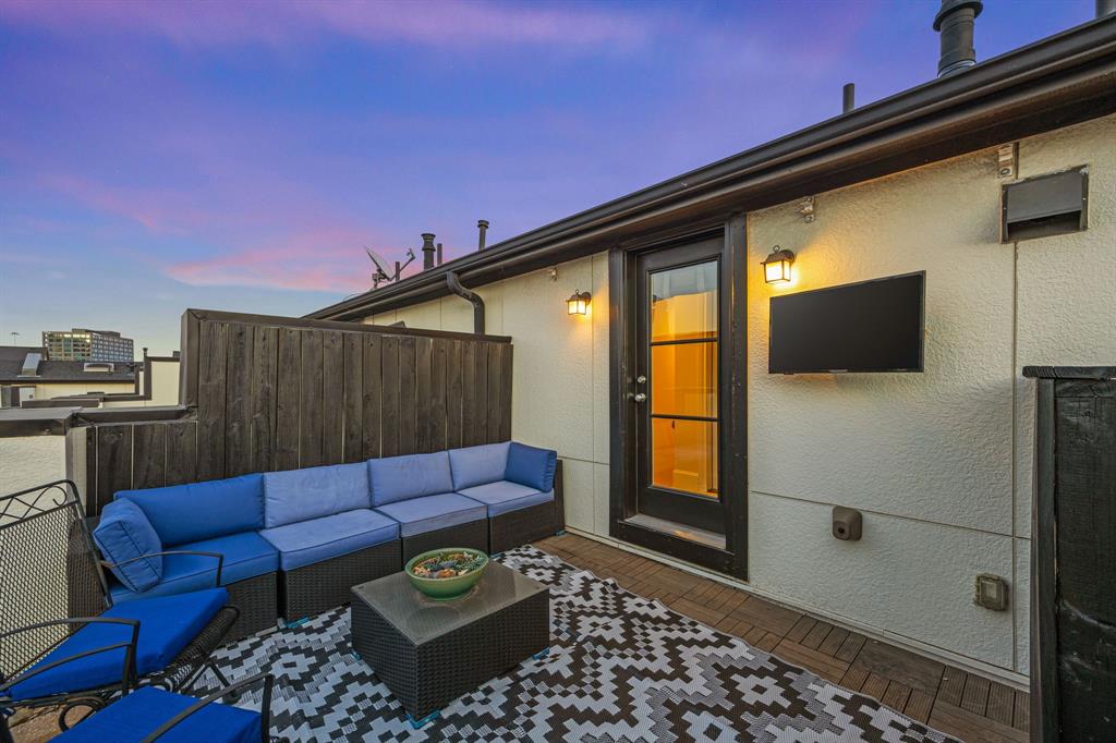 INTOWN HOMES AT FARMER'S MARKET - Residential