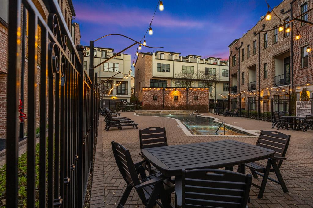 INTOWN HOMES AT FARMER'S MARKET - Residential