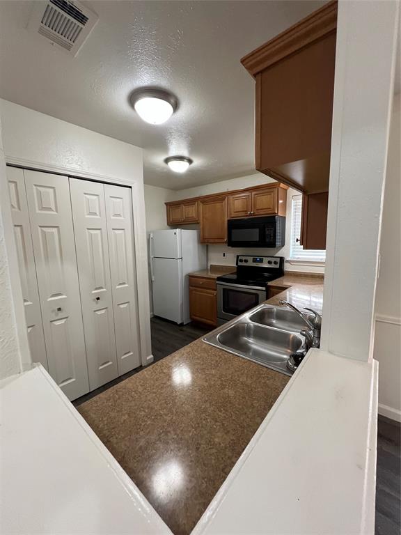 Park Square 02 Rep - Residential Lease