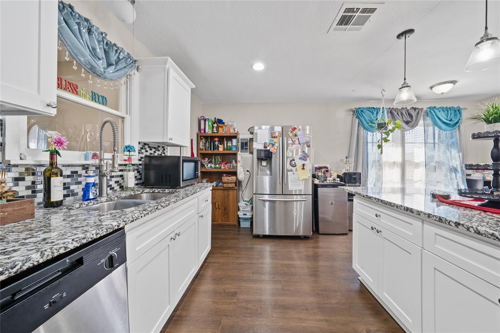 1223 Country Club Road