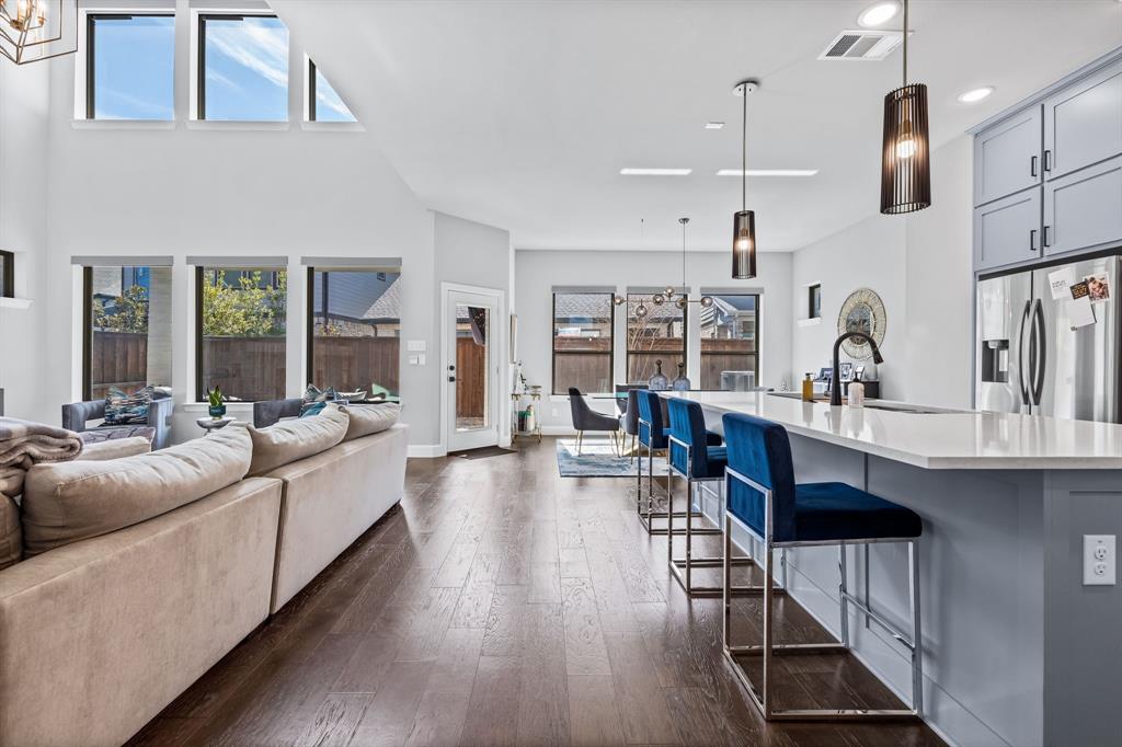 3448 Rosebud Park Lane