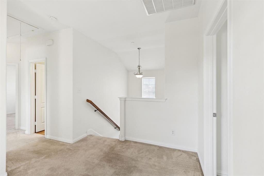 Chateaux Of Allen Twnhms The - Residential