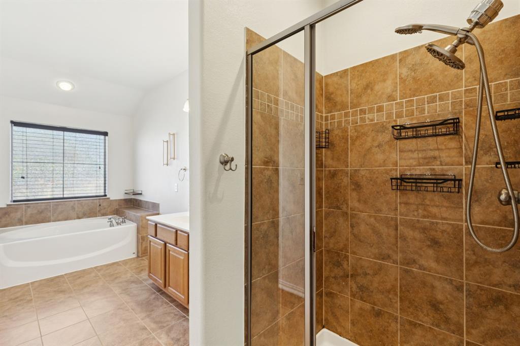 Chateaux Of Allen Twnhms The - Residential