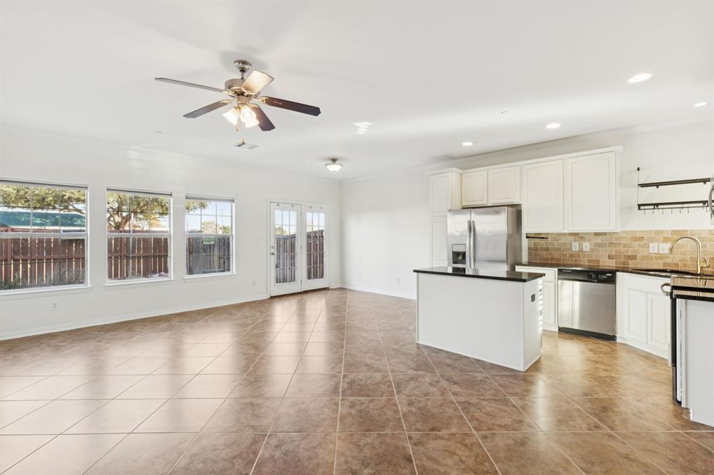 706 S Jupiter Road 907