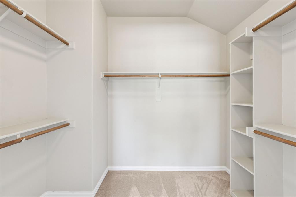 Chateaux Of Allen Twnhms The - Residential