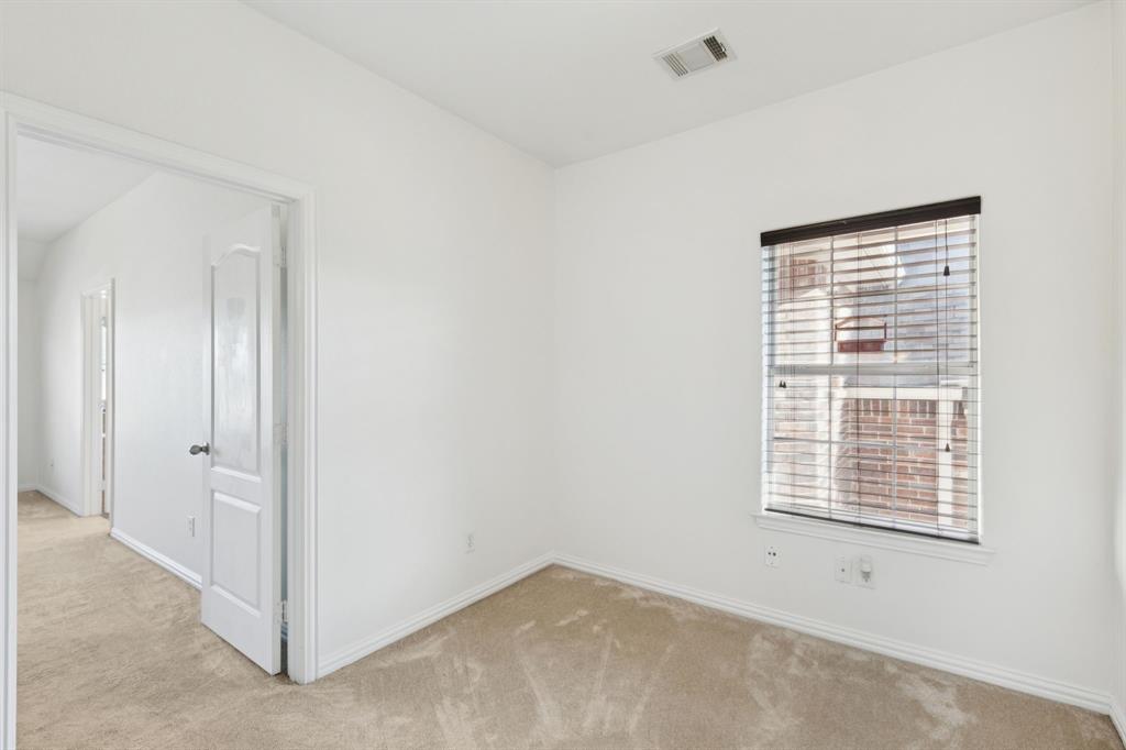 Chateaux Of Allen Twnhms The - Residential