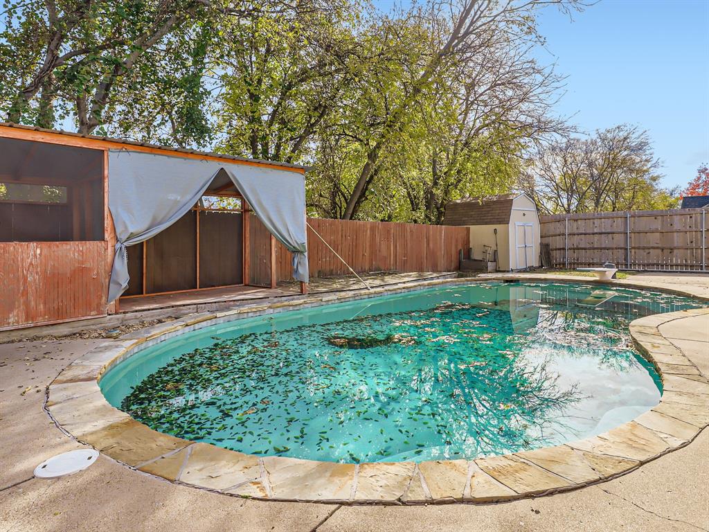 Flower Hill 03 - Residential