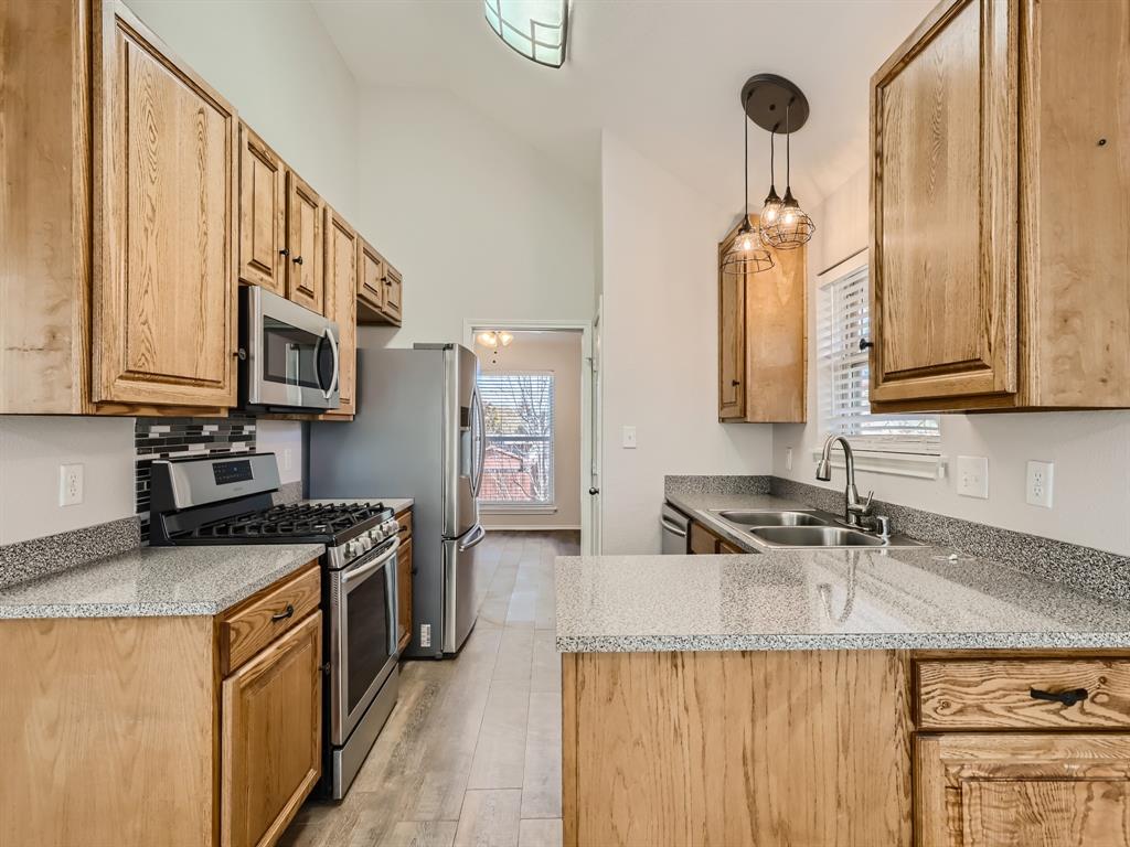 Flower Hill 03 - Residential