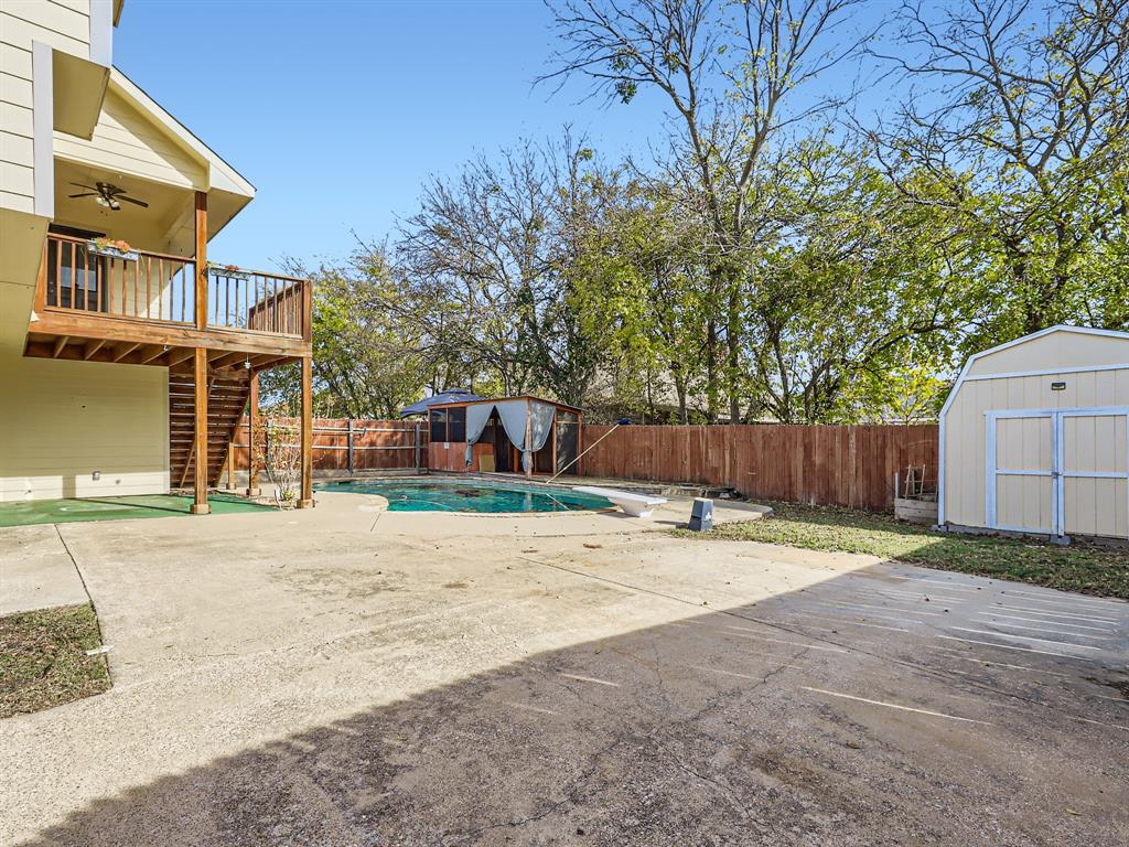 Flower Hill 03 - Residential