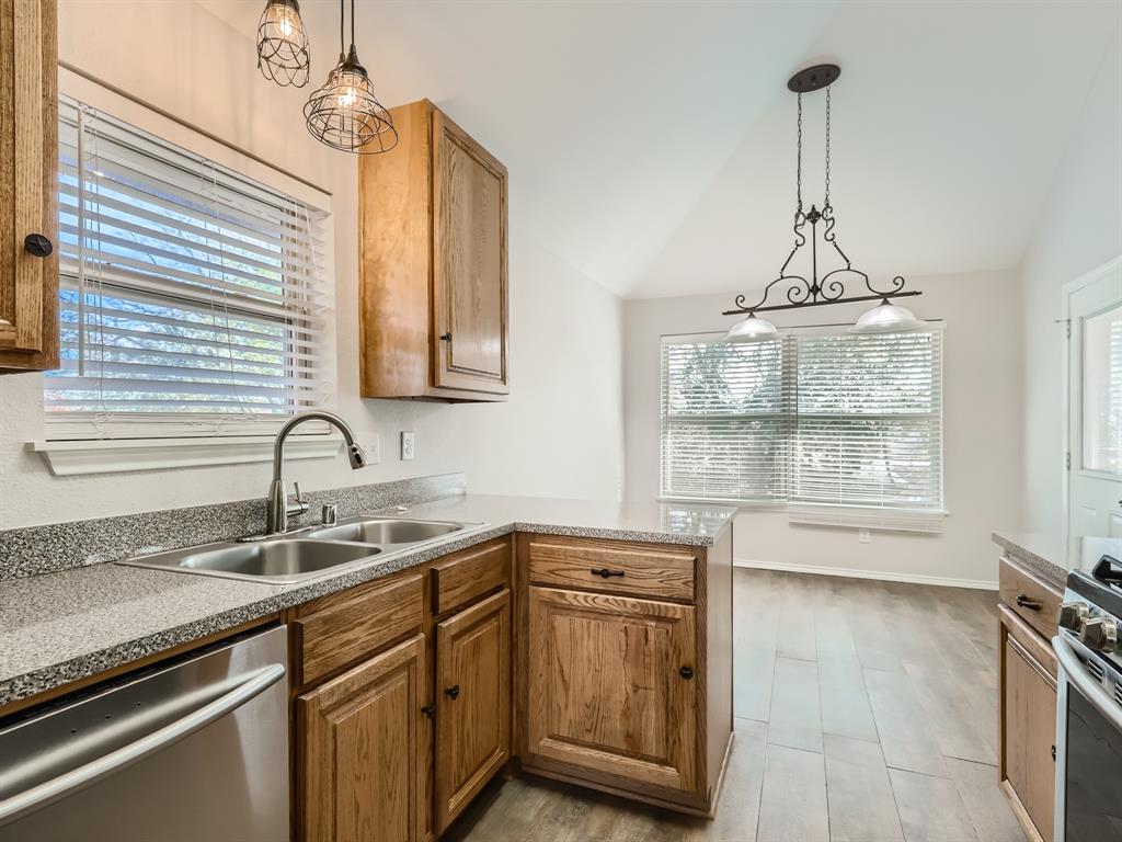 Flower Hill 03 - Residential