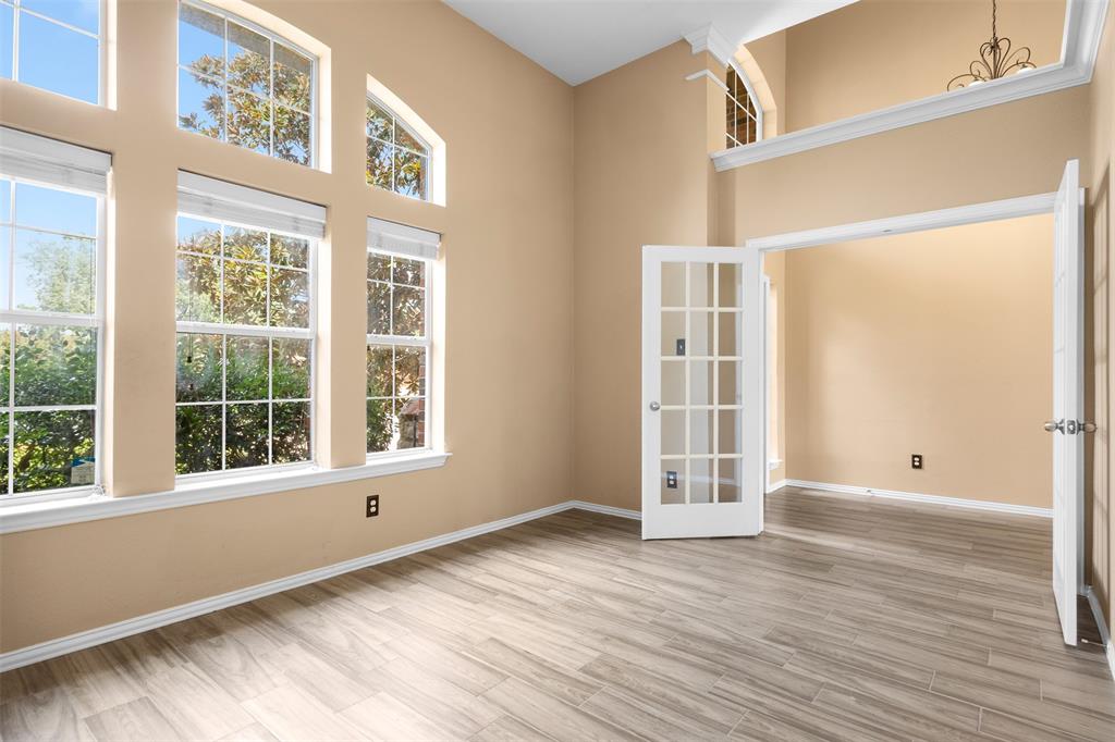 2499 Streamside Court