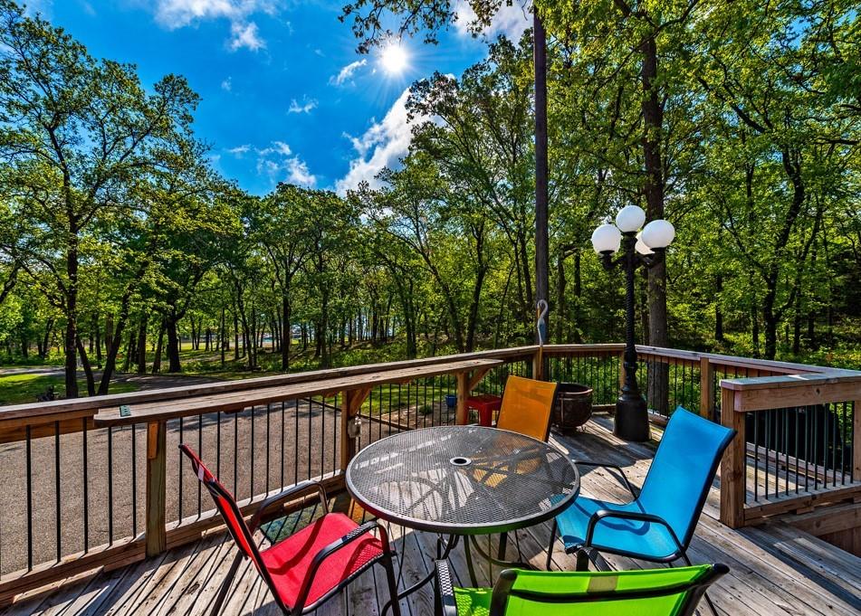 326 Glomin Lane