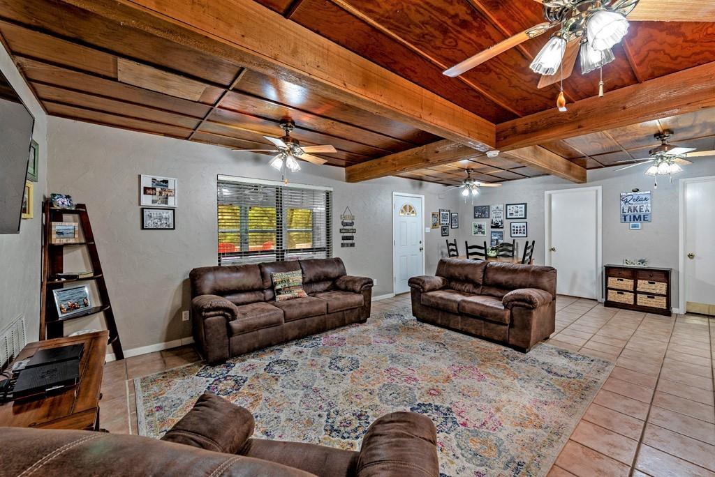 326 Glomin Lane