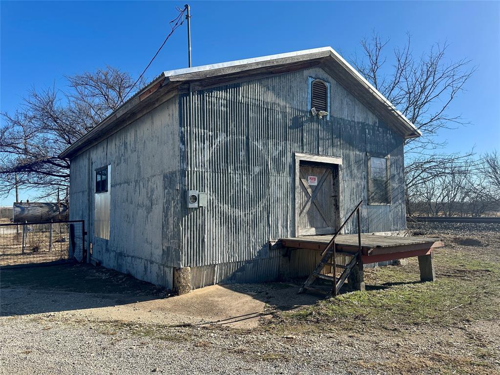 608 E College Street